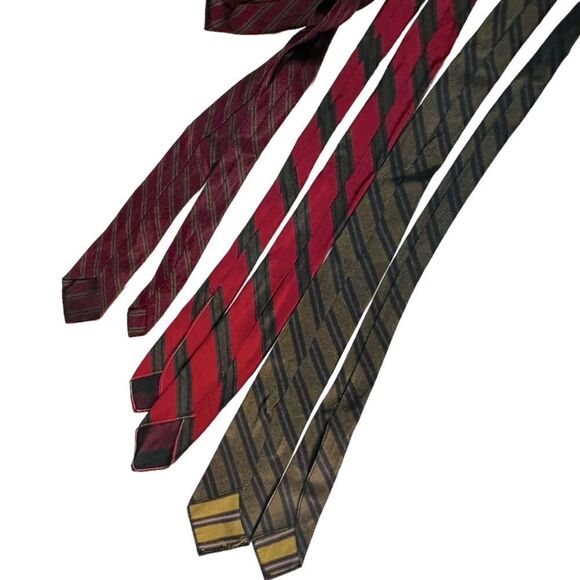 Vintage 60s Silk Reds, Greens and Golds Striped Neck ties - Picture 7 of 7